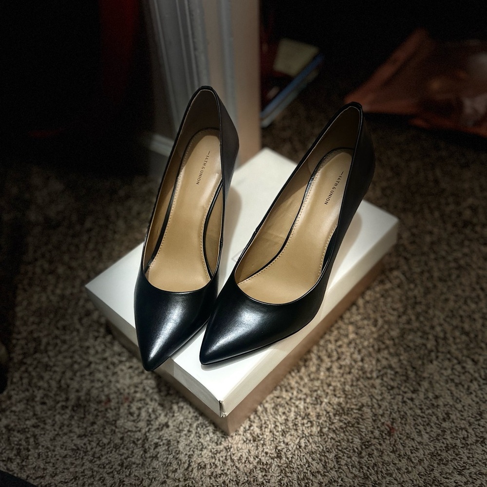 Classic Black Pump